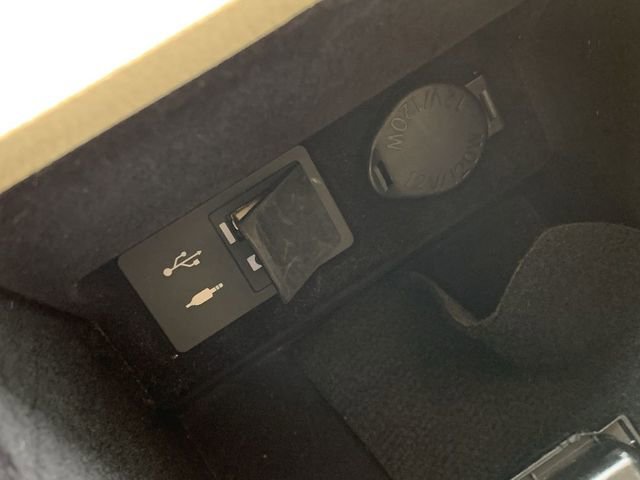 Used 2013 Lexus ES 350 w/ Luxury Pkg image 27