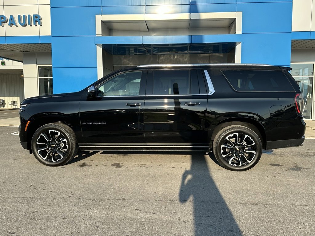 New 2025 Chevrolet Suburban Premier image 2