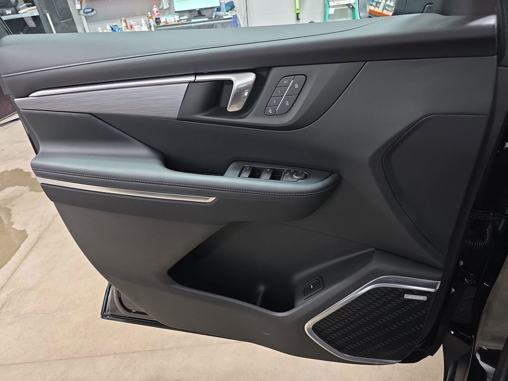 New 2026 Buick Enclave Preferred w/ Power Package image 29