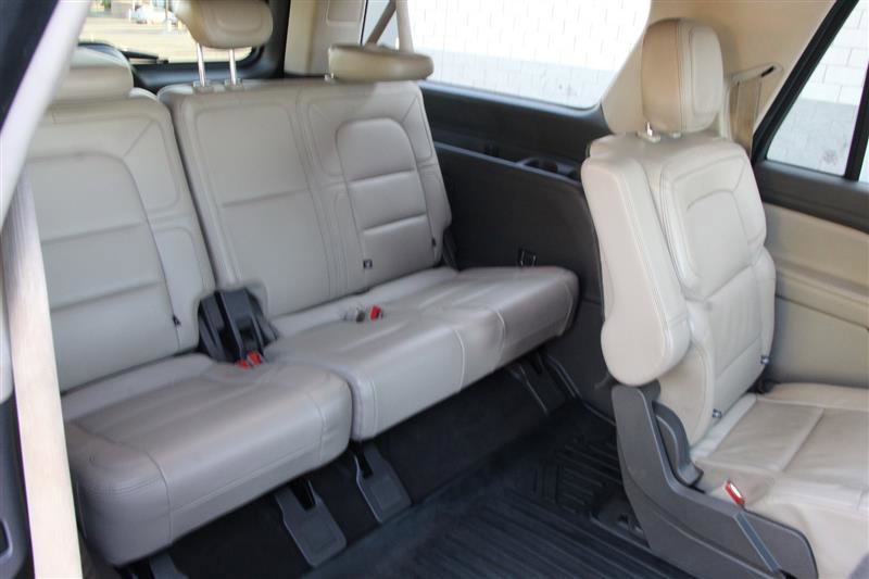 Used 2022 Lincoln Navigator L Reserve AWD/4WD image 26