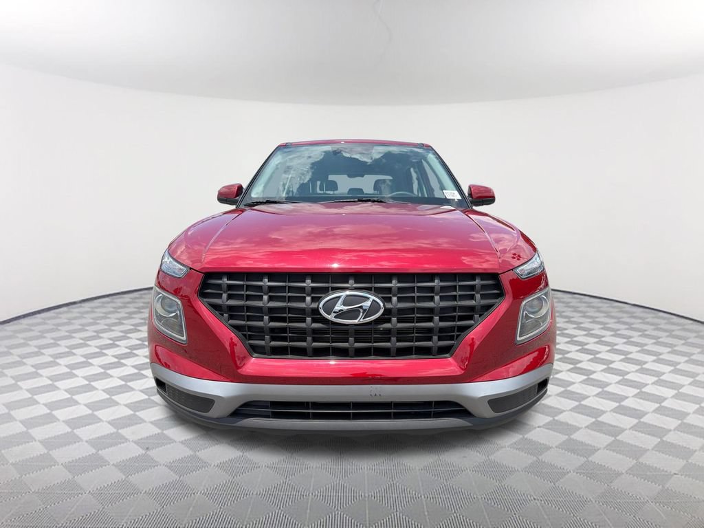 Used 2025 Hyundai Venue SE FWD image 2