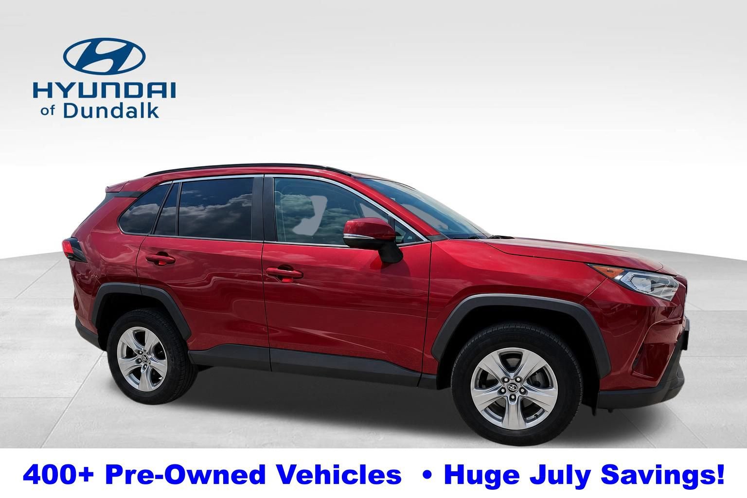 Used 2020 Toyota RAV4 XLE w/ Convenience Package FWD image 1