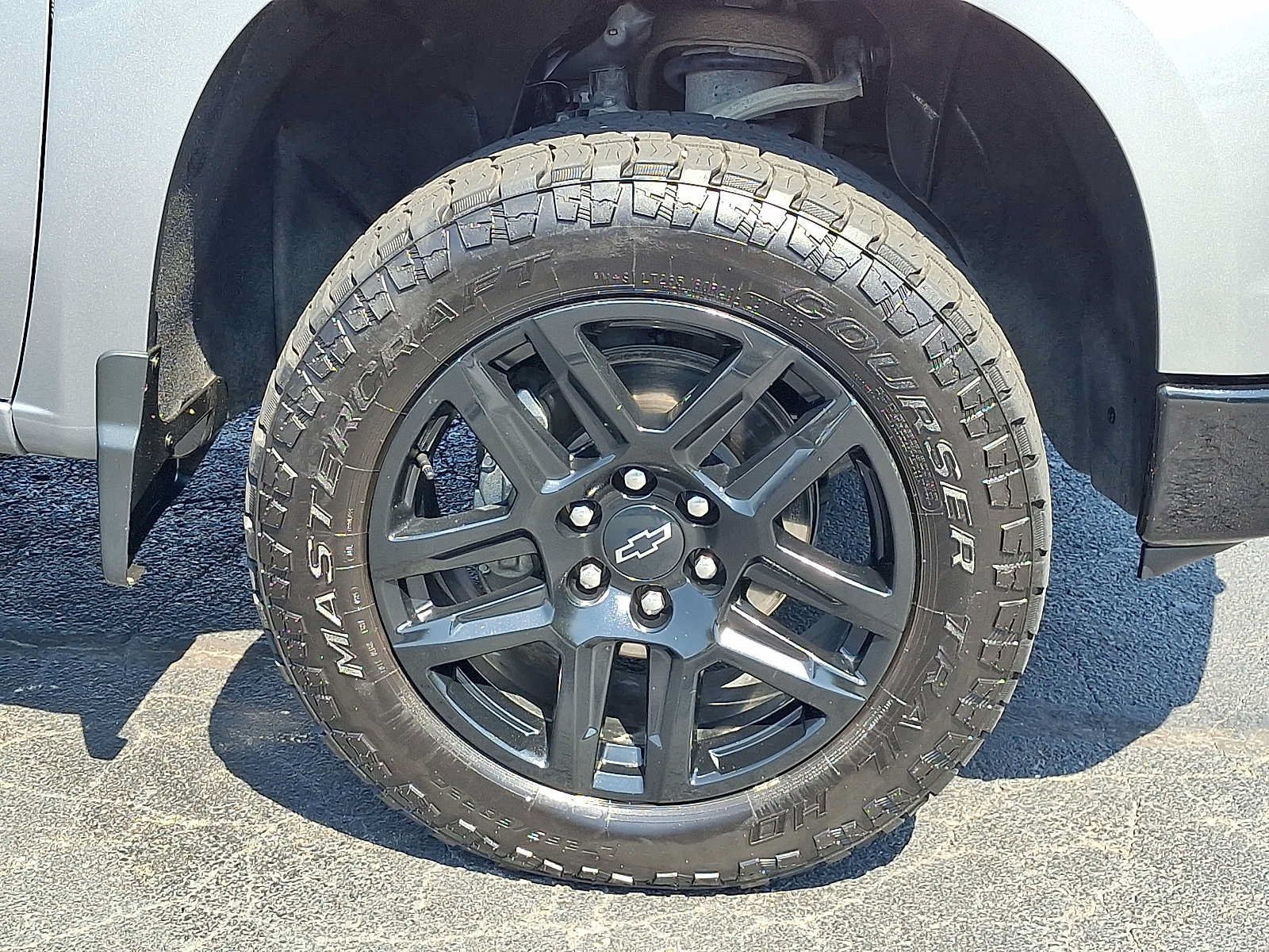 Used 2024 Chevrolet Silverado 1500 LT Trail Boss w/ Convenience Package II AWD/4WD image 8