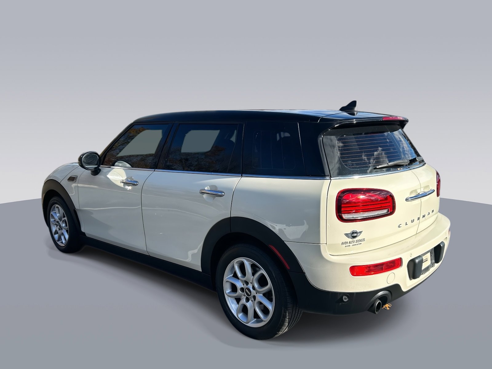 Used 2016 MINI Cooper Clubman image 5