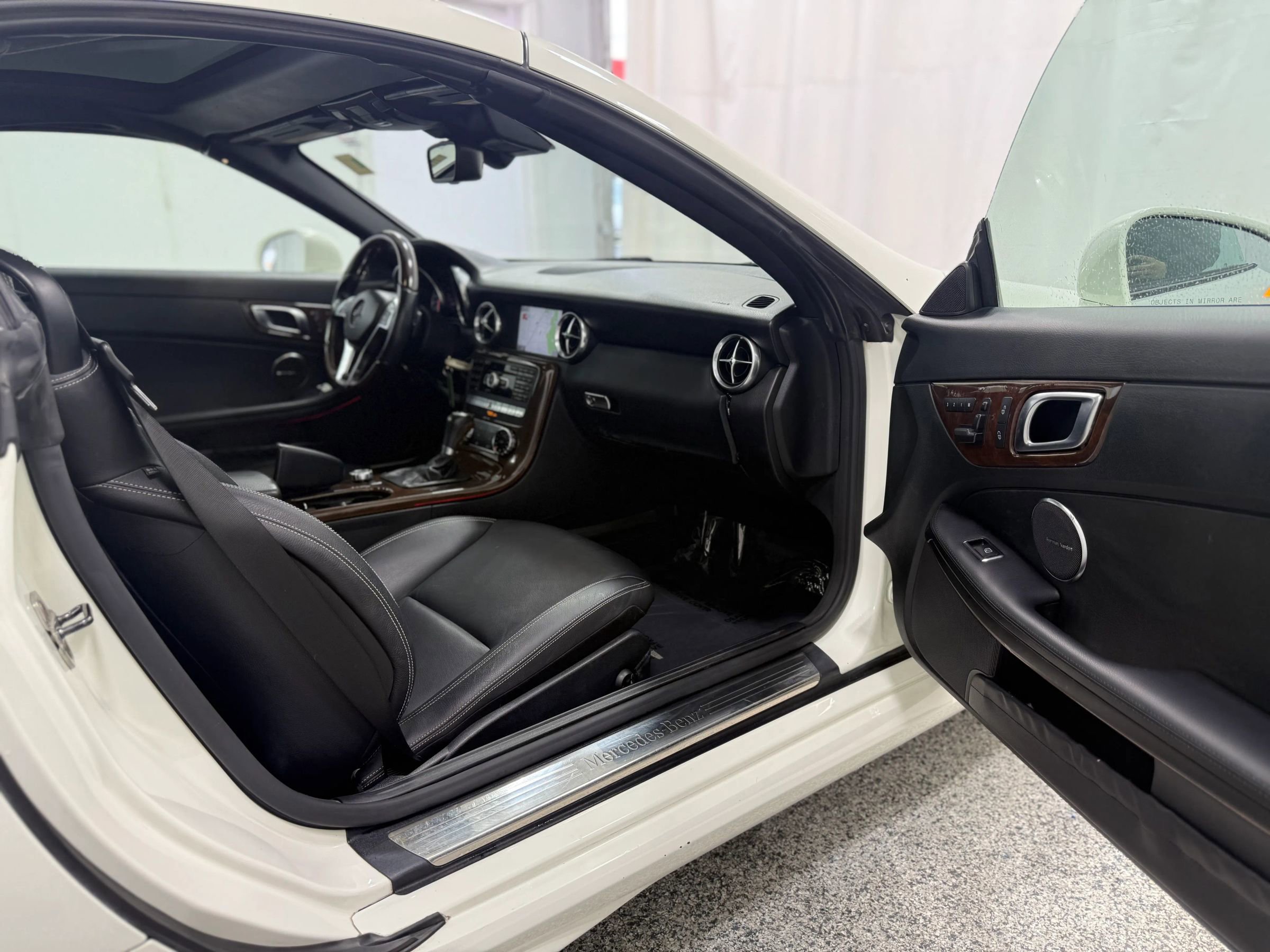Used 2013 Mercedes-Benz SLK 350 image 25