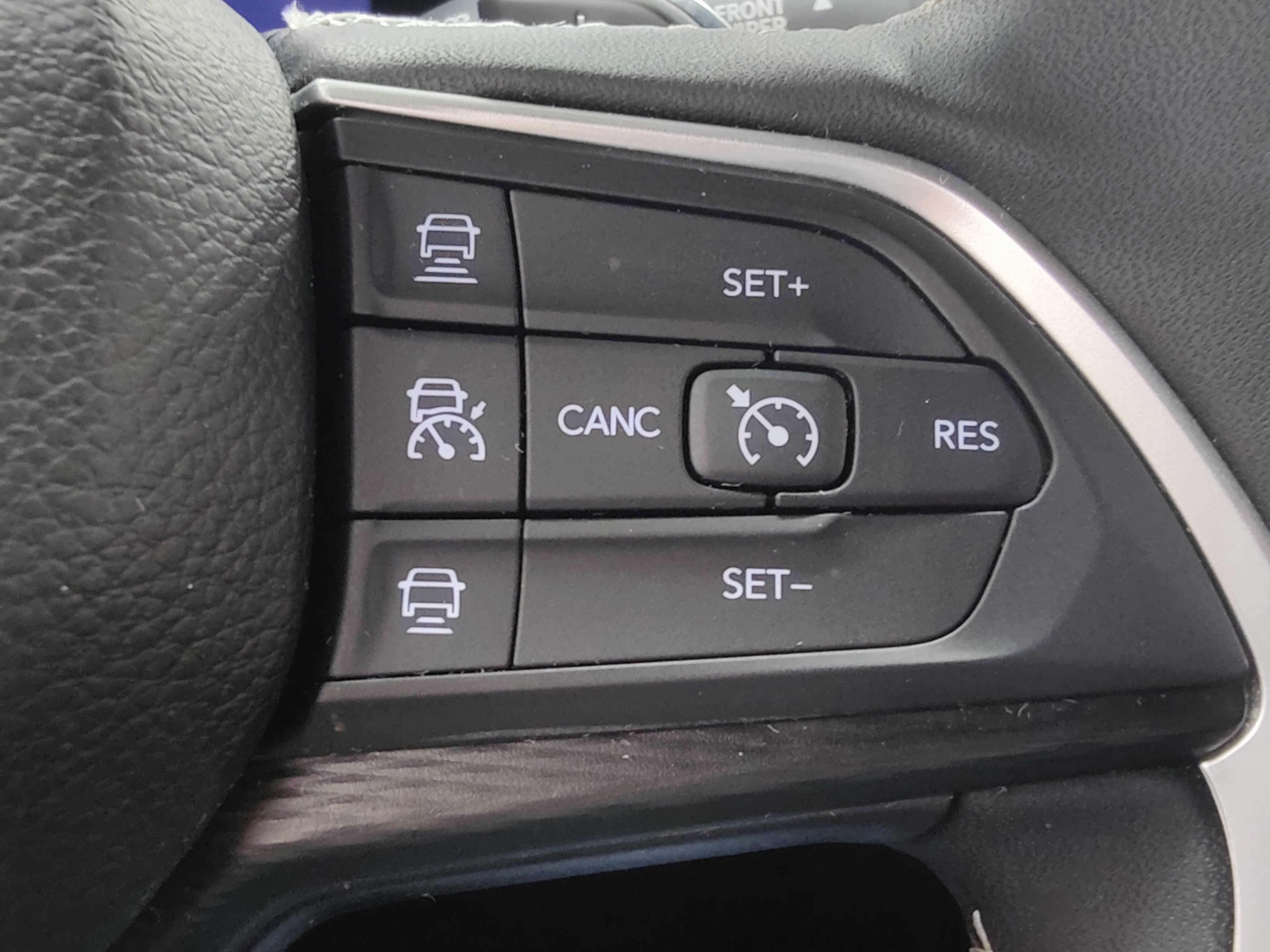 Used 2025 Jeep Grand Cherokee L Laredo w/ Luxury Tech Group I AWD/4WD image 27