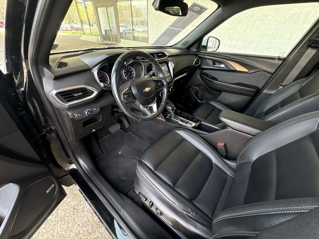 Certified 2021 Chevrolet TrailBlazer ACTIV w/ Technology Package AWD/4WD image 10