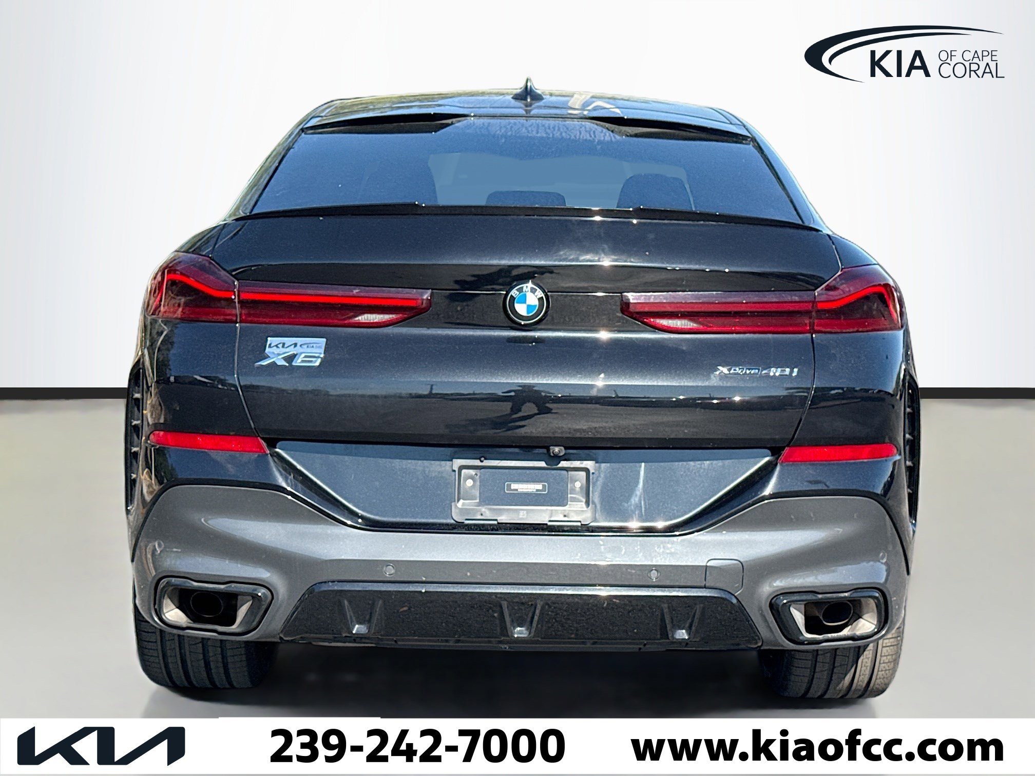 Used 2023 BMW X6 xDrive40i w/ M Sport Package image 4