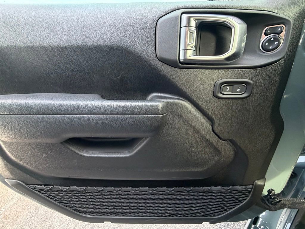 Certified 2025 Jeep Wrangler Unlimited Rubicon 4xe w/ Convenience Group image 30