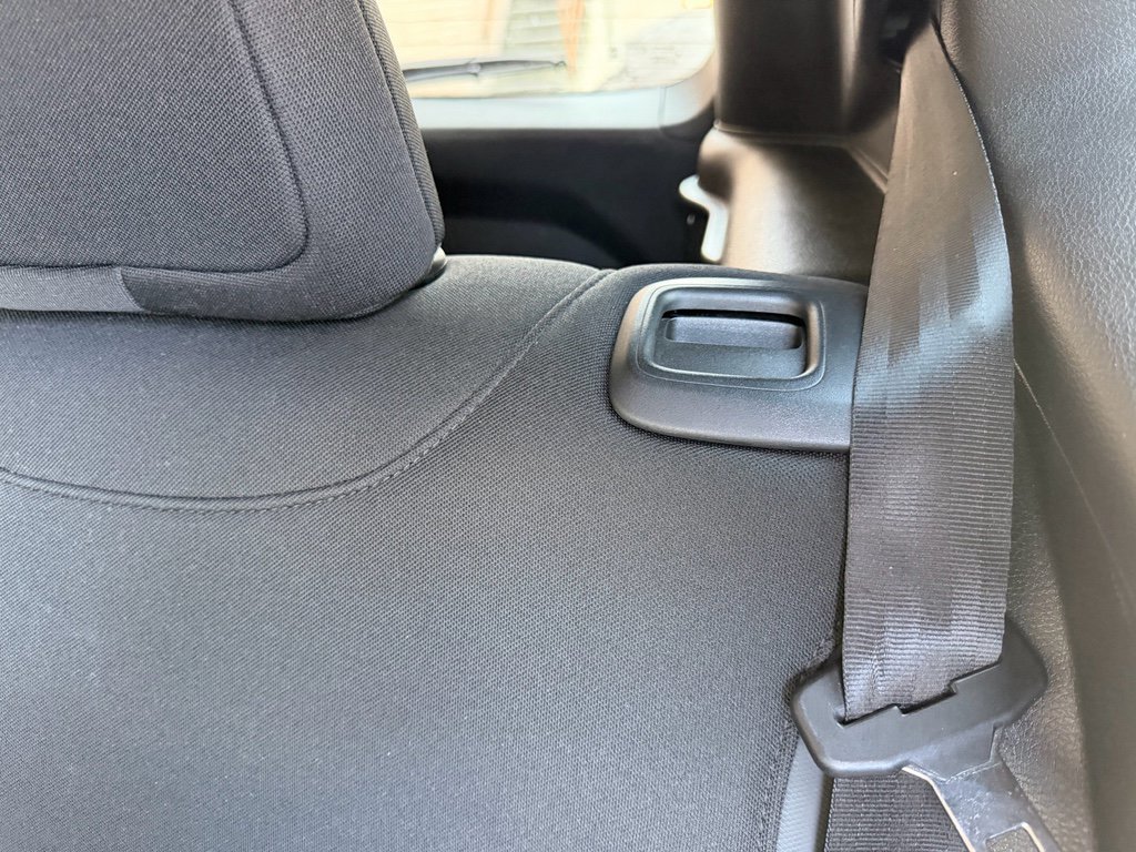 Used 2023 Jeep Renegade Latitude image 26