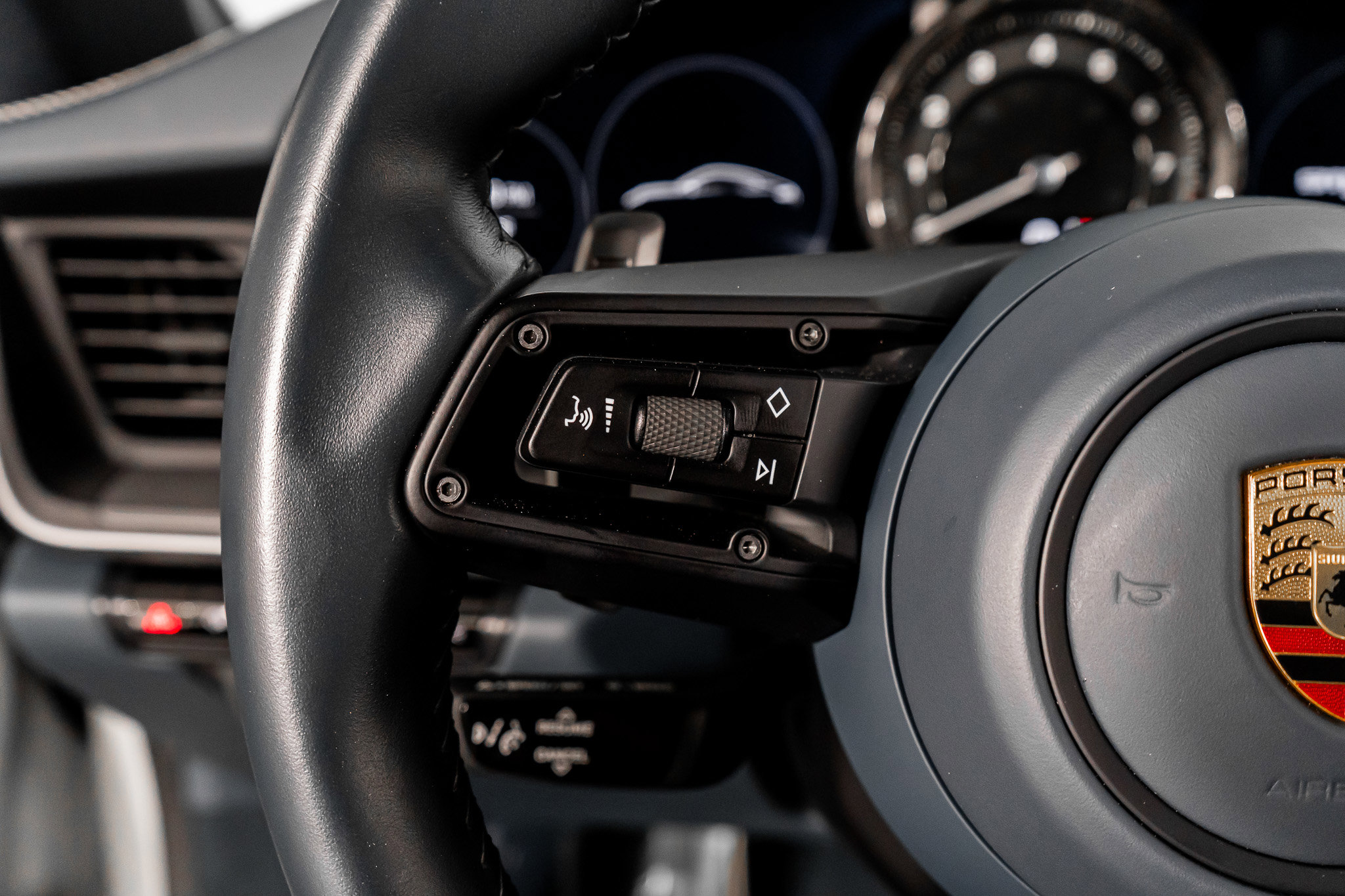 Used 2021 Porsche 911 Carrera image 41