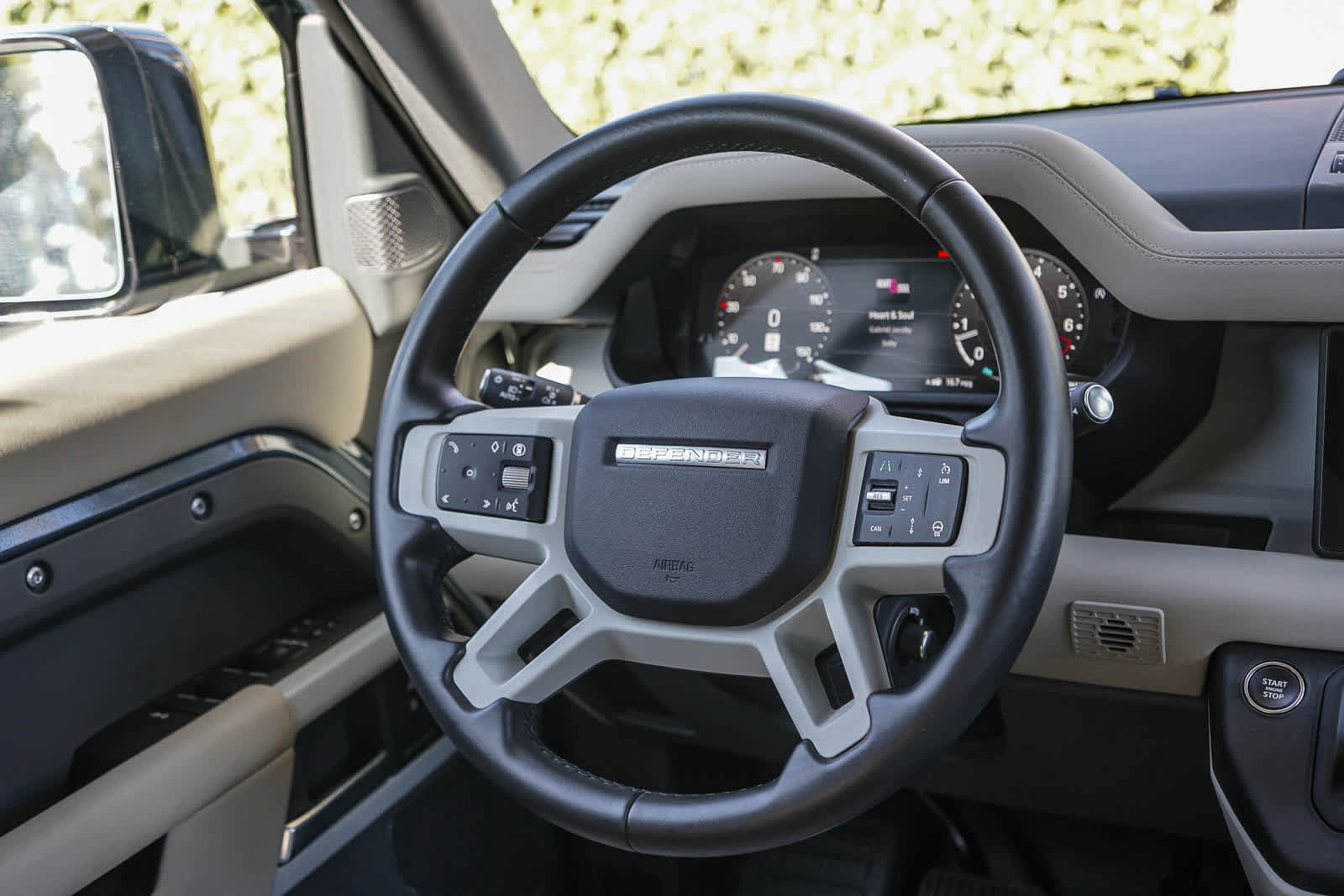 Used 2024 Land Rover Defender 110 S AWD/4WD image 15