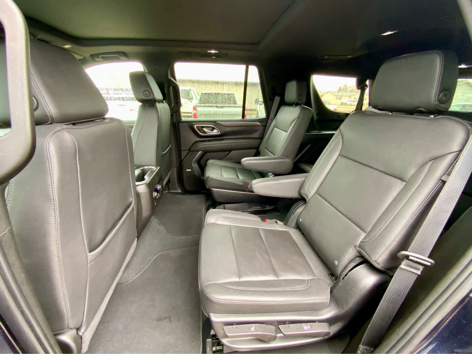 Used 2022 Chevrolet Tahoe LT w/ Luxury Package image 23