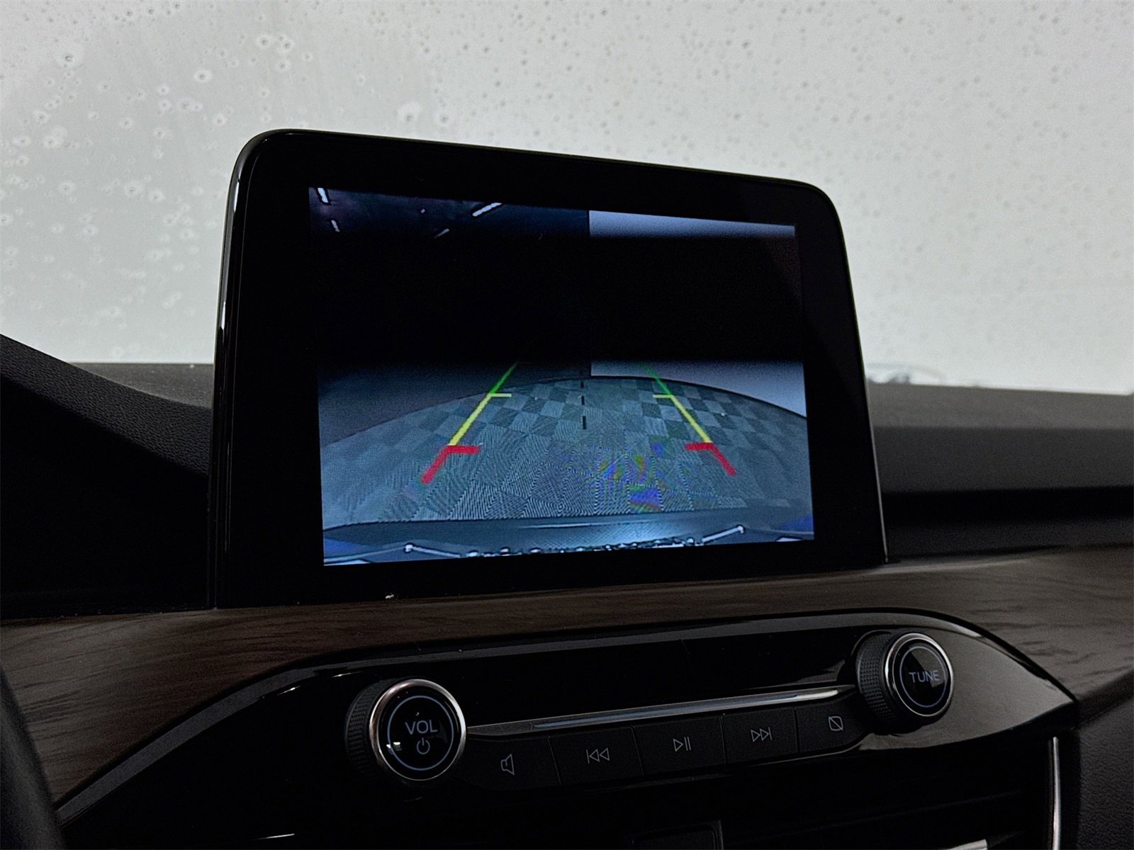 Used 2020 Ford Escape Titanium image 11