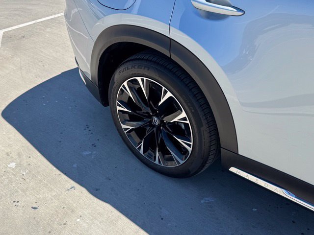 Certified 2024 MAZDA CX-90 Plug-In Hybrid w/ Premium Plus AWD/4WD image 28