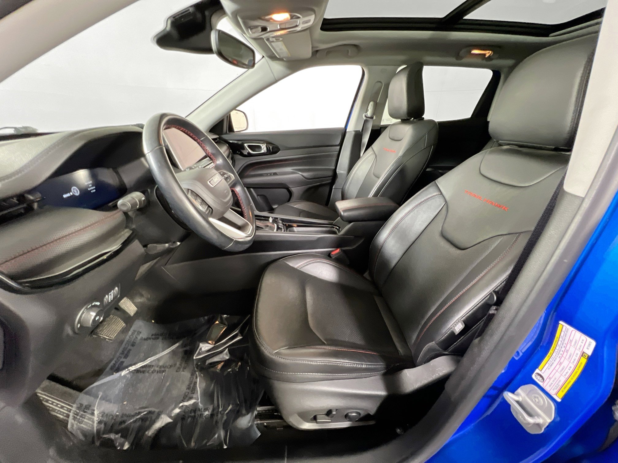 Used 2022 Jeep Compass Trailhawk w/ Trailhawk Elite Group image 22