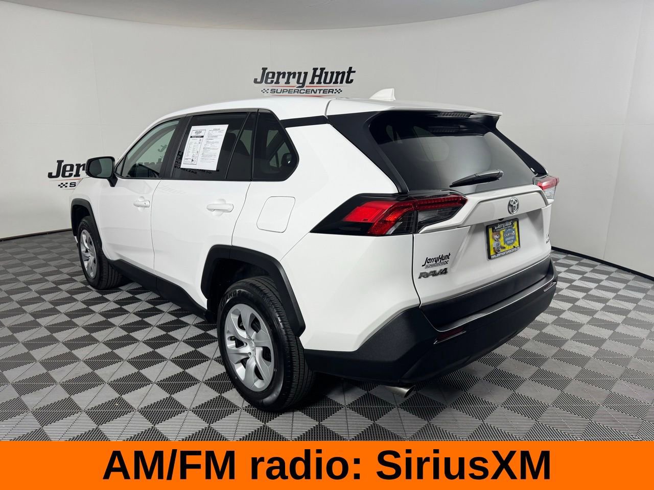 Used 2025 Toyota RAV4 LE image 9