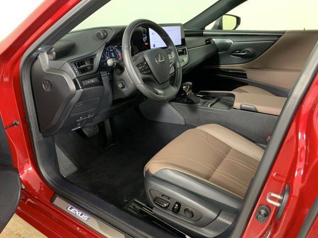 Used 2025 Lexus ES 350 350 Luxury w/ Accessory Package (Z2) image 33