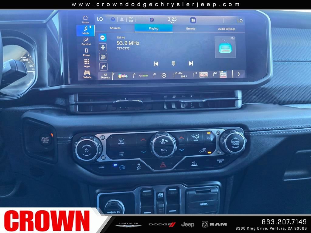 Used 2024 Jeep Wrangler Unlimited Rubicon 4xe image 25