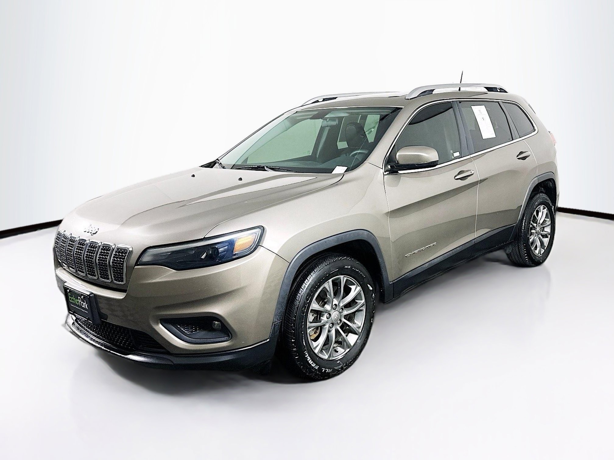 Used 2020 Jeep Cherokee Latitude Plus FWD image 3