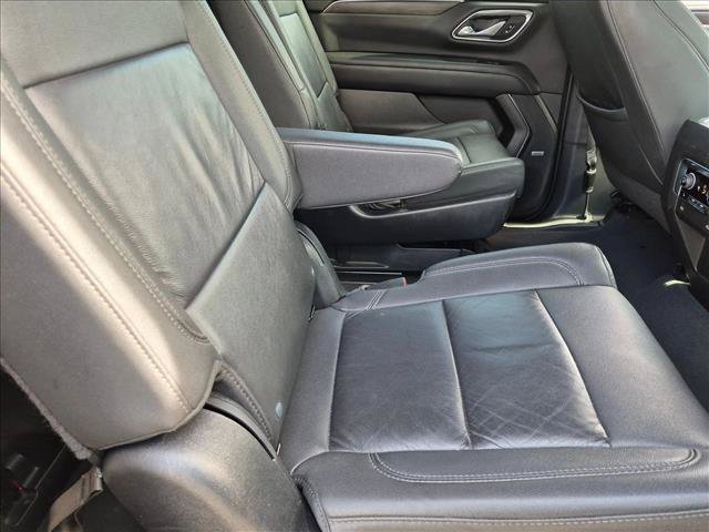 Used 2023 Chevrolet Suburban Z71 w/ Luxury Package AWD/4WD image 20