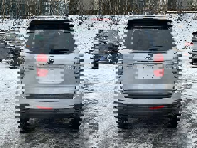 Used 2015 Subaru Forester 2.5i Touring w/ Eyesight & Navigation System image 4