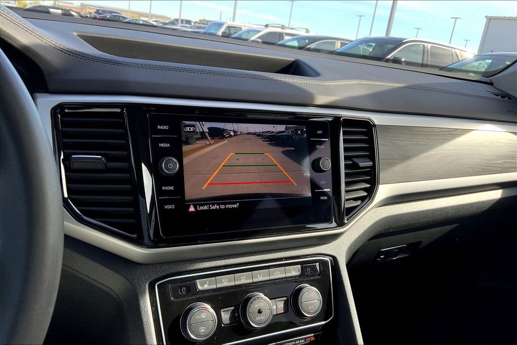 Used 2023 Volkswagen Atlas SE w/ Panoramic Sunroof Package image 21