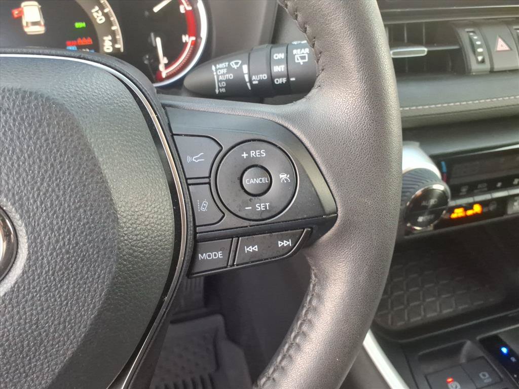 Used 2025 Toyota RAV4 XLE Premium w/ Weather Package AWD/4WD image 33
