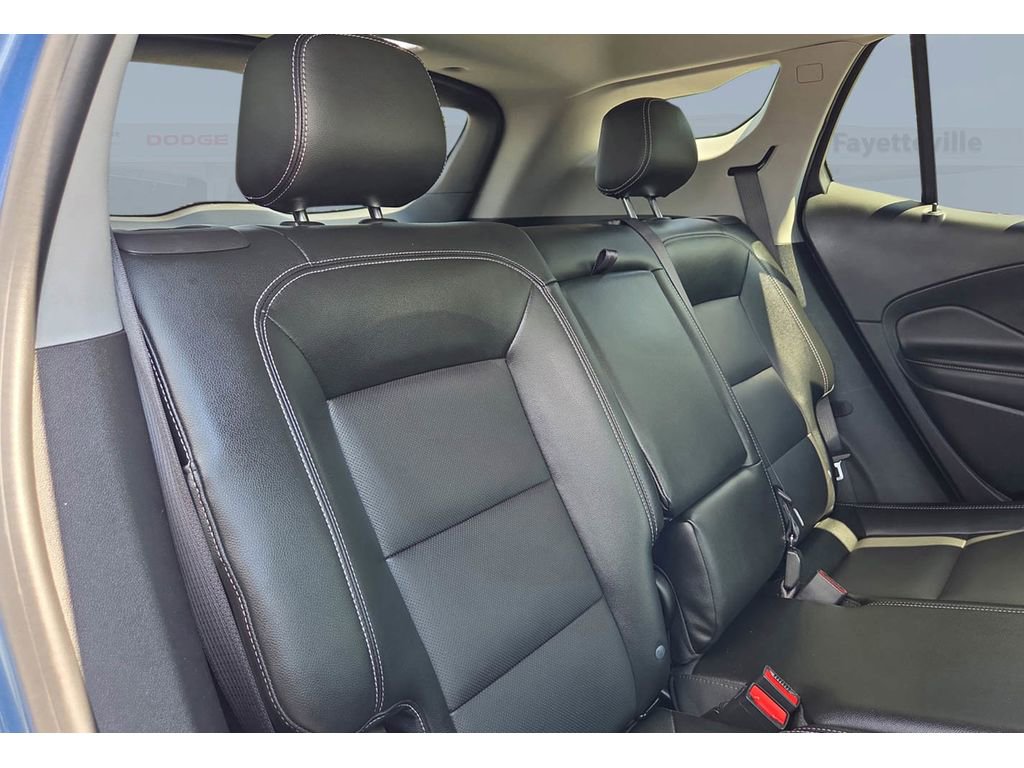 Used 2024 GMC Terrain SLT w/ Elevation Edition AWD/4WD image 16