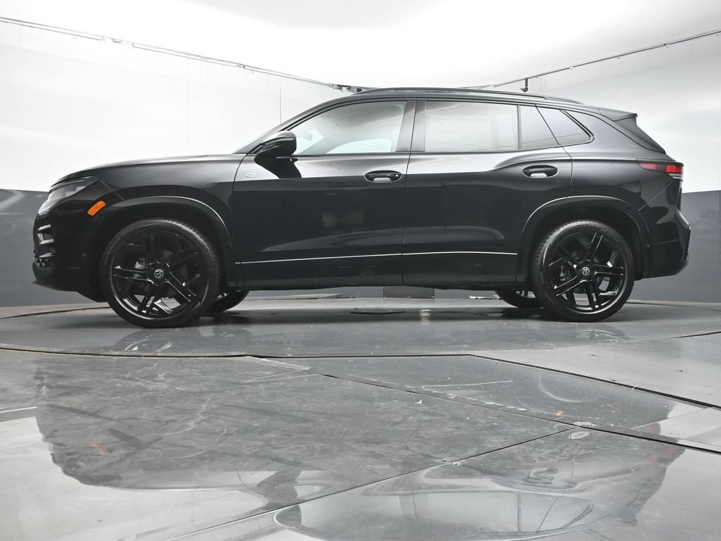 New 2026 Volkswagen Tiguan SE R-Line FWD image 39