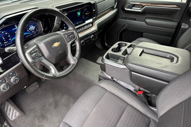 Used 2025 Chevrolet Silverado 1500 LT image 10