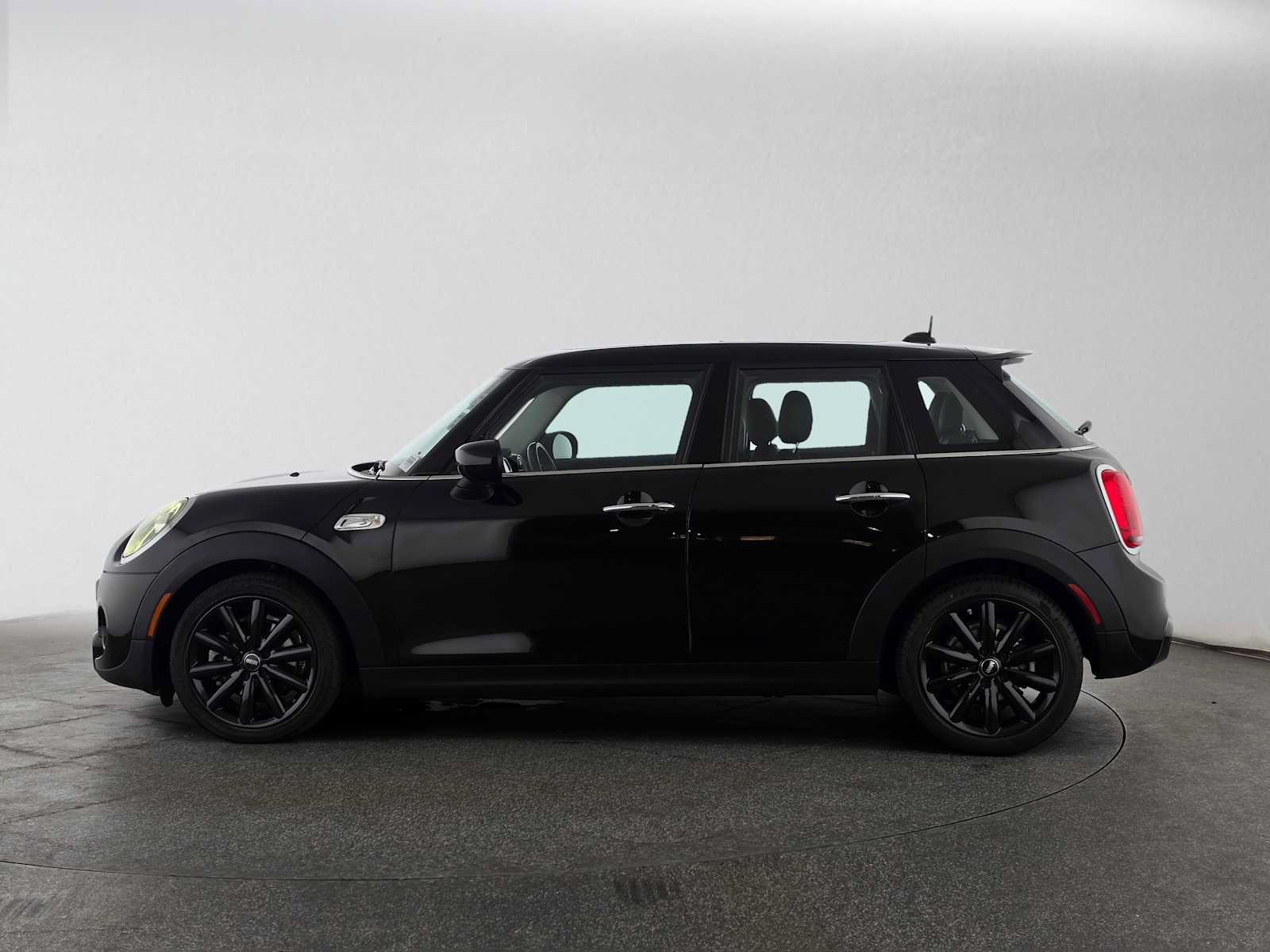 Used 2020 MINI Cooper S FWD image 6