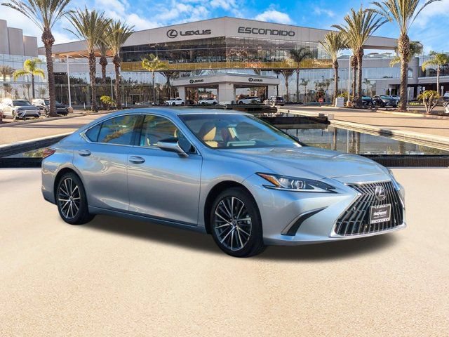 Used 2023 Lexus ES 350 w/ Premium Package FWD image 3