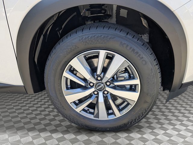 New 2025 Nissan Pathfinder SL image 9