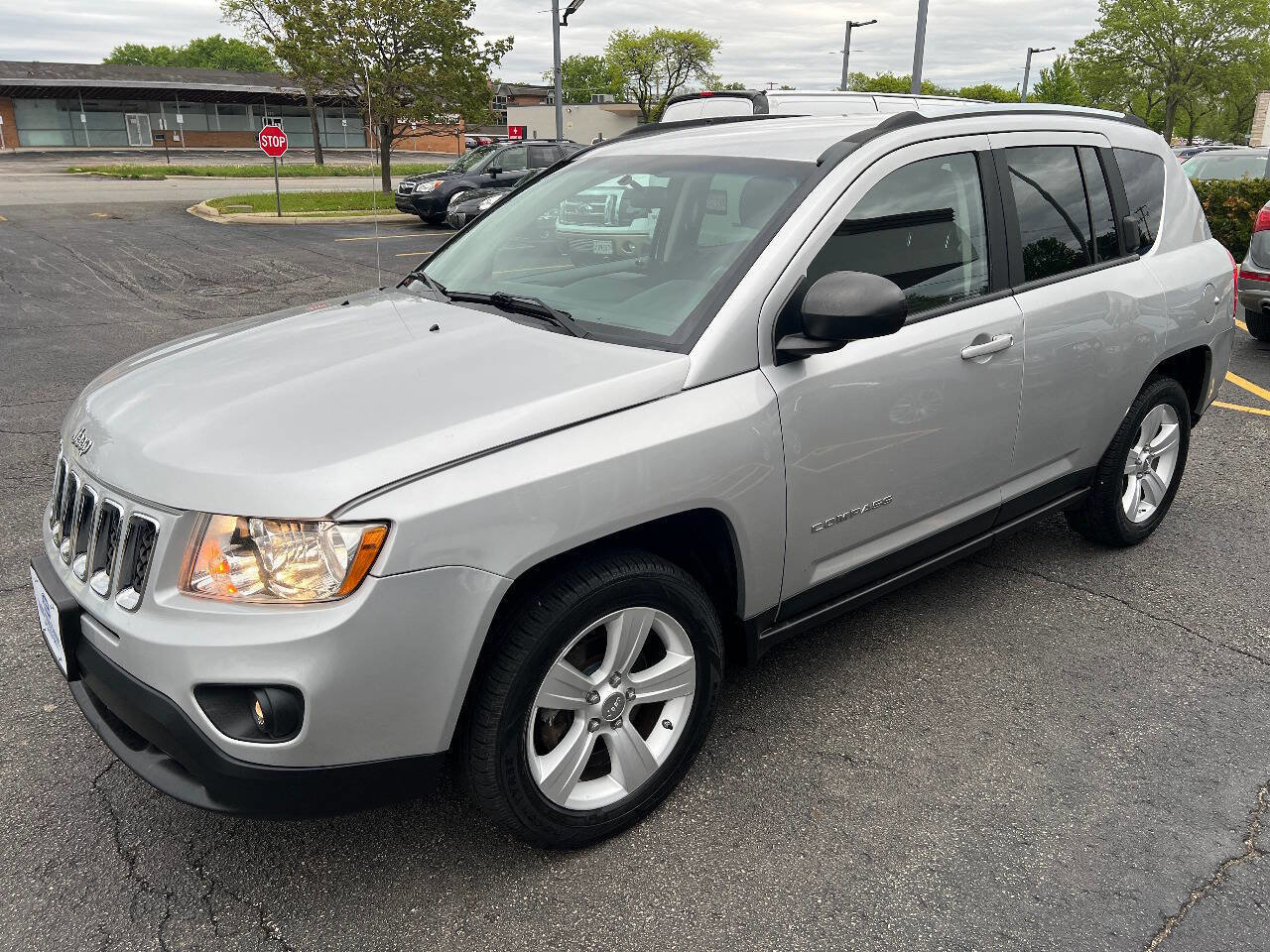 Used 2011 Jeep Compass Latitude AWD/4WD image 6