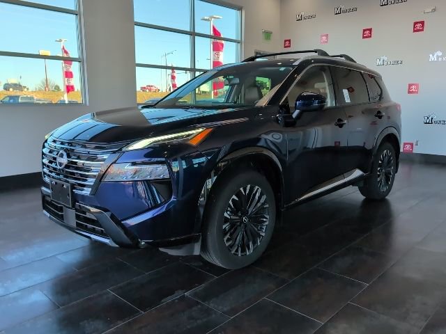 Used 2025 Nissan Rogue Platinum w/ Platinum Premium Package image 4