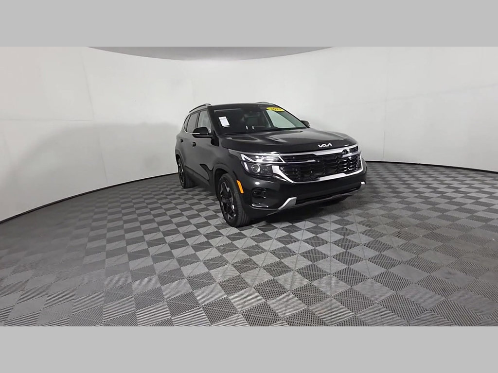 Used 2025 Kia Seltos EX w/ EX Sunroof Package FWD image 56
