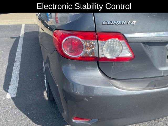 Used 2013 Toyota Corolla LE FWD image 5