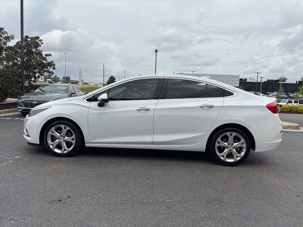 Used 2017 Chevrolet Cruze Premier image 9
