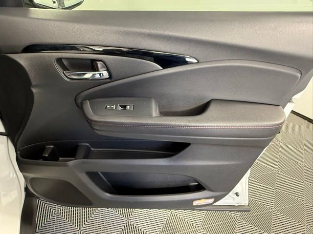 Used 2021 Honda Pilot Black Edition image 51