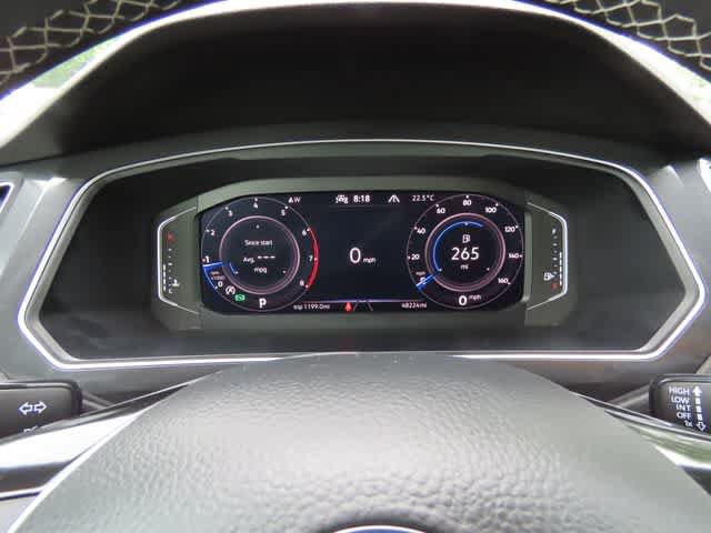 Used 2021 Volkswagen Tiguan SEL w/ 3rd Row Seat Package AWD/4WD image 28