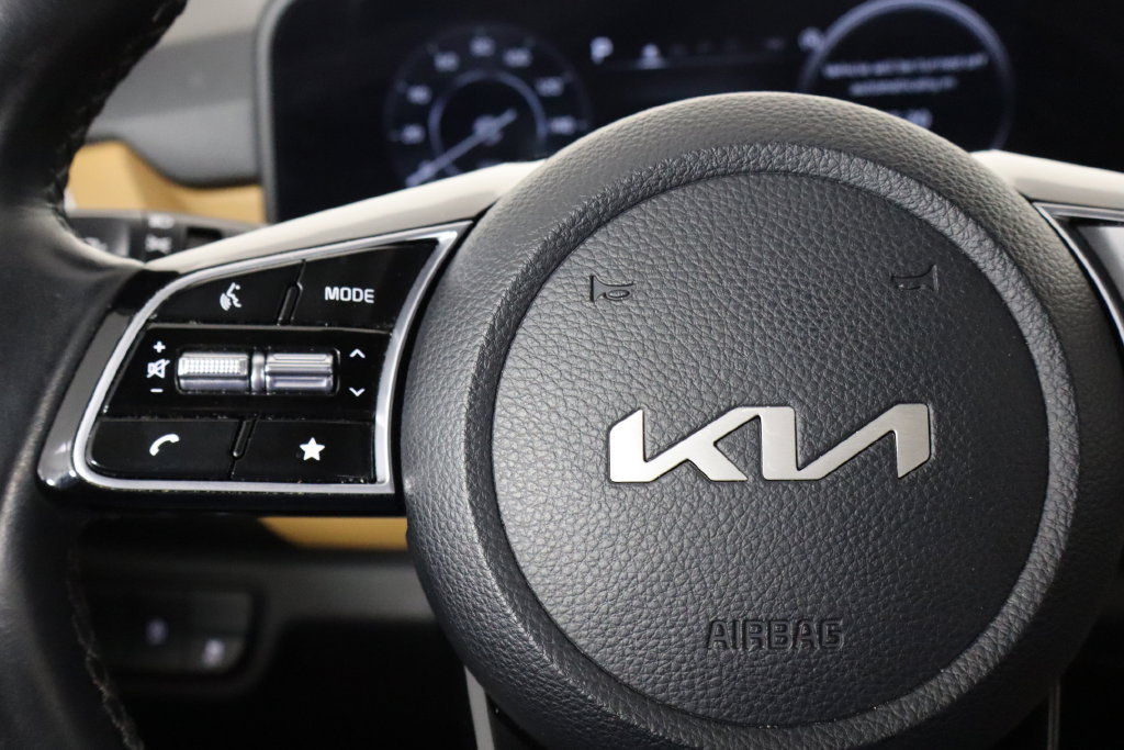 Used 2024 Kia Seltos EX FWD image 8