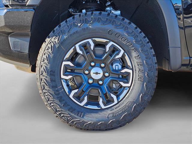 New 2026 Chevrolet Silverado 1500 ZR2 image 10