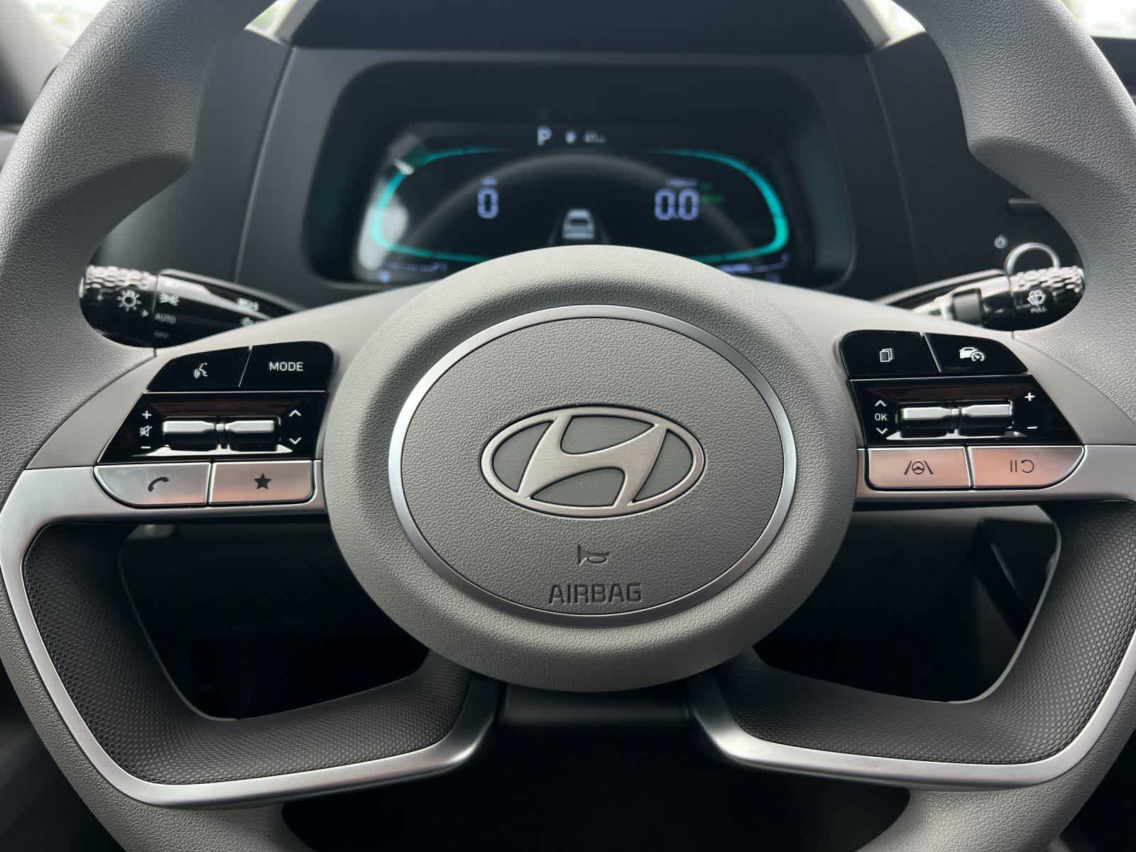New 2026 Hyundai Elantra Hybrid FWD image 23