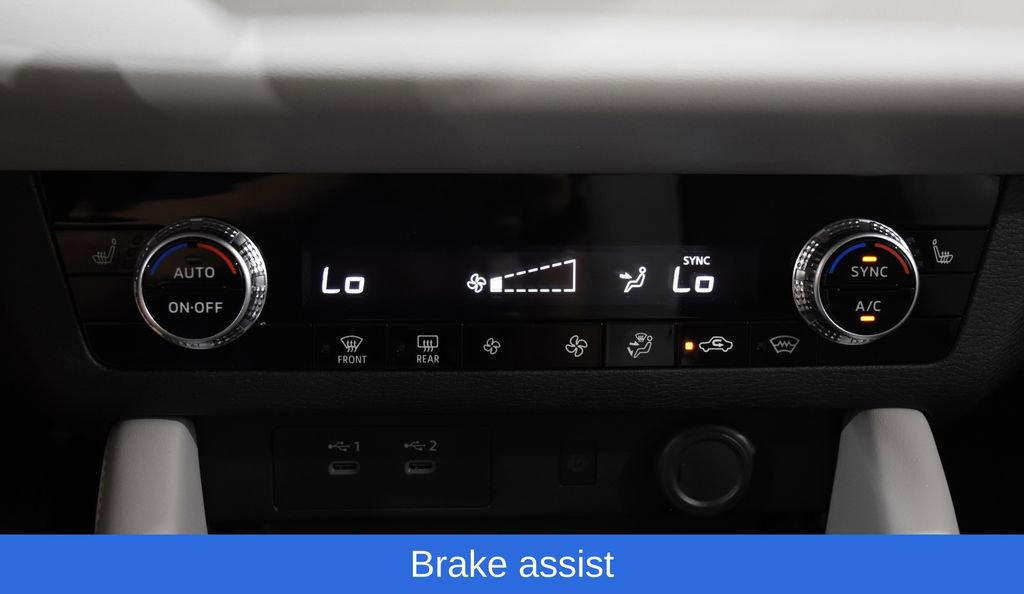 New 2025 Mitsubishi Outlander SE image 19