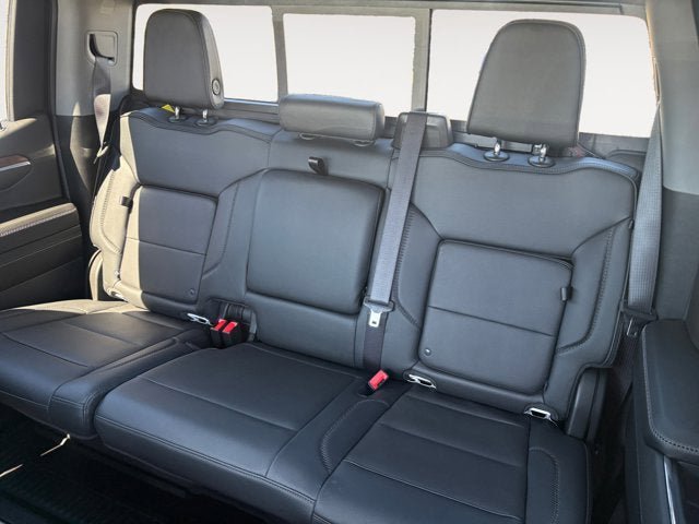 Used 2024 GMC Sierra 1500 Denali w/ Technology Package AWD/4WD image 13