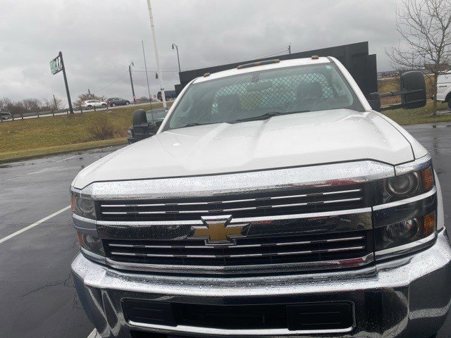 Used 2015 Chevrolet Silverado 3500 W/T w/ Snow Plow Prep Package image 9