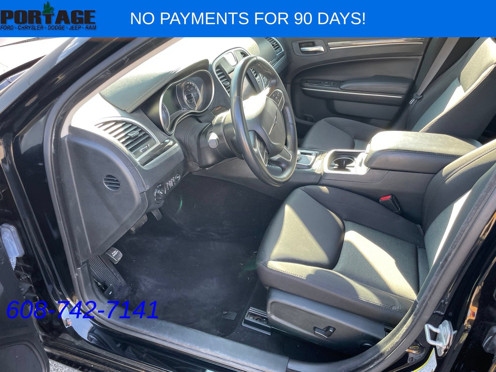Used 2022 Chrysler 300 Touring w/ Sport Appearance Package AWD/4WD image 9