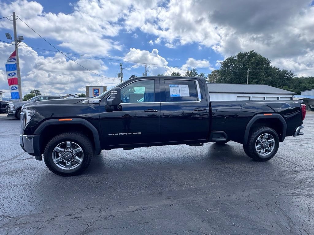 Used 2026 GMC Sierra 2500 SLE w/ SLE Value Package; AWD/4WD image 2