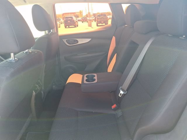 Used 2017 Nissan Rogue Sport S w/ S Appearance Package AWD/4WD image 15